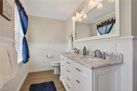 Bath - 528 Belem Dr, Chesapeake, VA 23322 photo 1 of 4