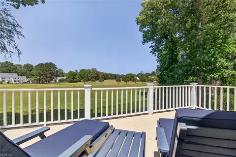 Exterior - 528 Belem Dr, Chesapeake, VA 23322 photo 9 of 12