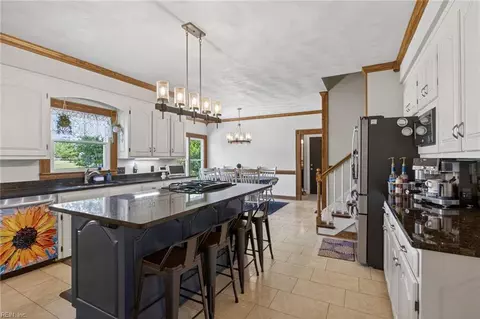 Kitchen - 528 Belem Dr, Chesapeake, VA 23322 photo 2 of 4
