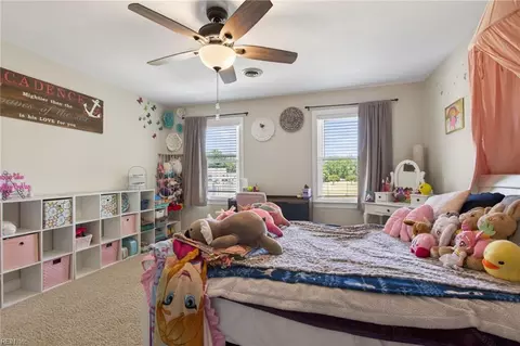 Bedroom - 528 Belem Dr, Chesapeake, VA 23322 photo 5 of 8