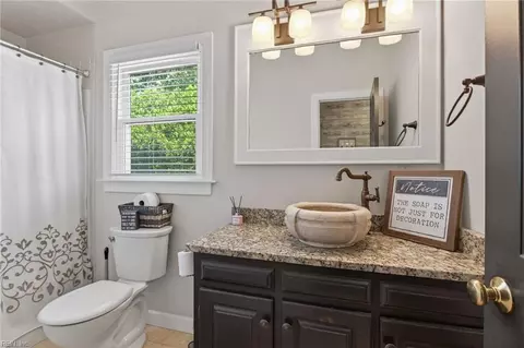 Bath - 528 Belem Dr, Chesapeake, VA 23322 photo 4 of 4
