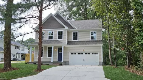 2800 Meadow Wood Dr E, Chesapeake, VA 23321