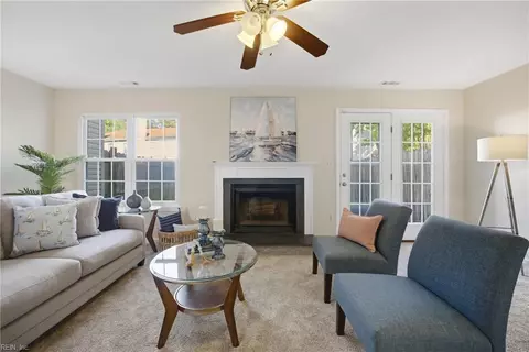 3904 Roebling Ln, Virginia Beach, VA 23452