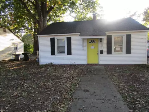 Exterior - 919 Ridgeway Ave, Hampton, VA 23661 photo 2 of 5