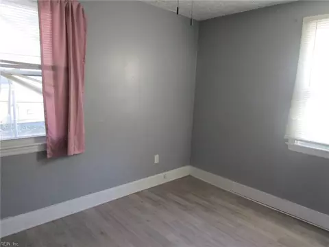Bedroom - 919 Ridgeway Ave, Hampton, VA 23661 photo 2 of 3
