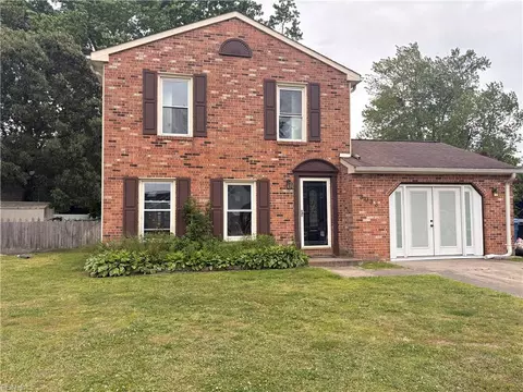 3033 Monet Dr, Virginia Beach, VA 23456