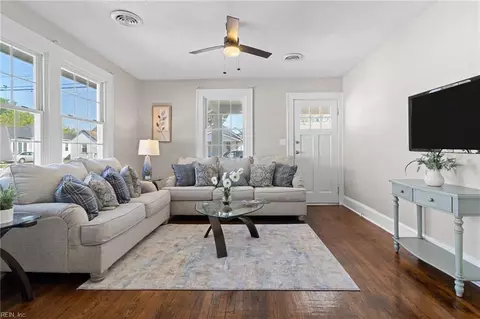 311 Kilby Ave, Suffolk, VA 23434