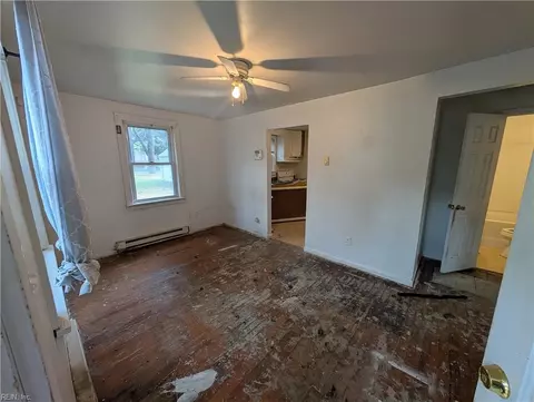 Living - 5177 Windermere Ave, Norfolk, VA 23513 photo 1 of 2