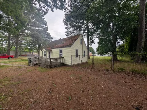 Exterior - 5177 Windermere Ave, Norfolk, VA 23513 photo 3 of 5