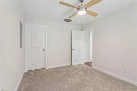 Bedroom - 5738 Hickory Fork Rd, Gloucester, VA 23061 photo 4 of 7