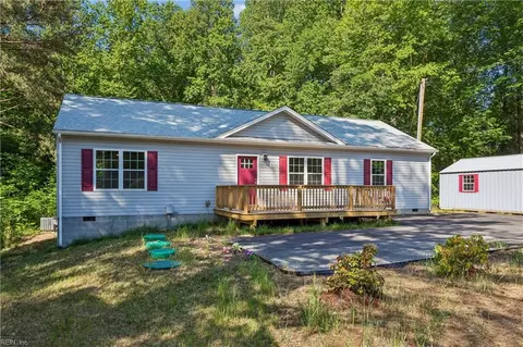 Exterior - 5738 Hickory Fork Rd, Gloucester, VA 23061 photo 4 of 13