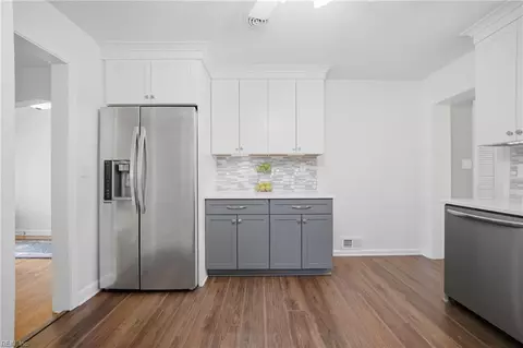Kitchen - 1637 Cougar Ave, Norfolk, VA 23518 photo 3 of 4
