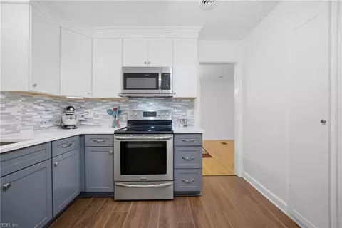 Kitchen - 1637 Cougar Ave, Norfolk, VA 23518 photo 4 of 4
