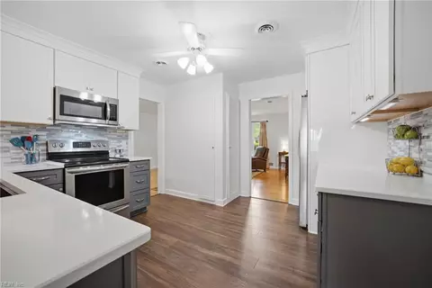Kitchen - 1637 Cougar Ave, Norfolk, VA 23518 photo 2 of 4