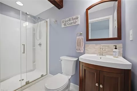 Bath - 1637 Cougar Ave, Norfolk, VA 23518 photo 2 of 2