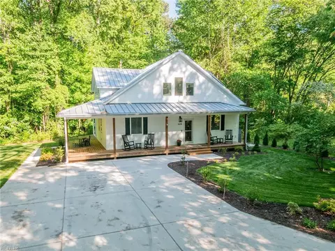 3017 Hampton Hwy #B, Yorktown, VA 23693