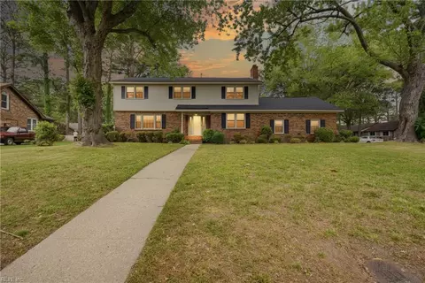 957 Edwin Dr, Virginia Beach, VA 23464