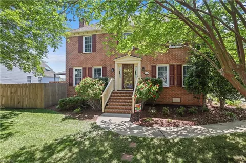 1201 Plantation Lakes Cir, Chesapeake, VA 23320