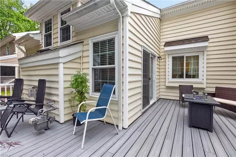 13286 Regent Park Walk, Carrollton, VA 23314