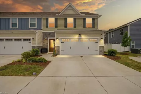 531 Eldridge Ln, Chesapeake, VA 23323