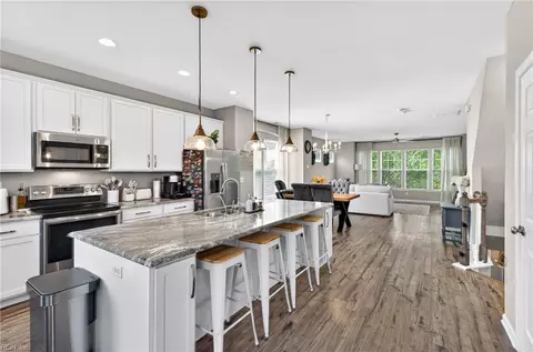 501 Violet Ct, Newport News, VA 23602
