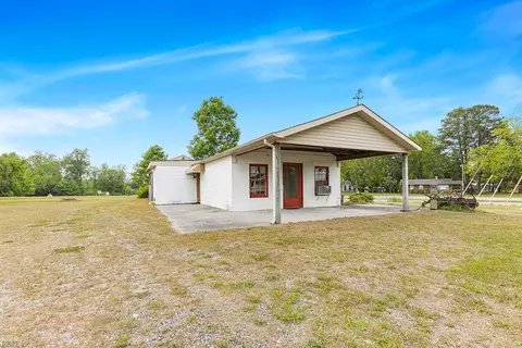 23218 Main St, Capron, VA 23829