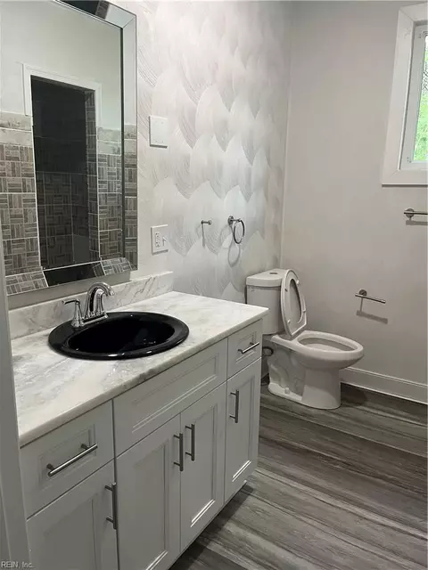 Bath - 433 Riversound Dr, Edenton, NC 27932 photo 6 of 8