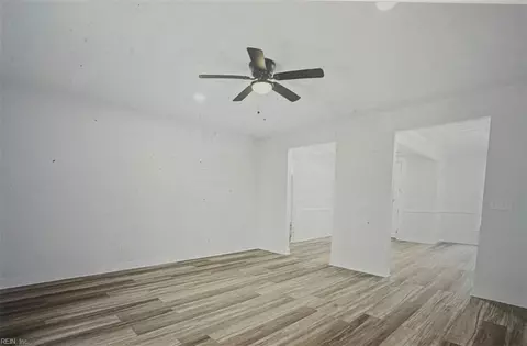 Living - 433 Riversound Dr, Edenton, NC 27932 photo 1 of 1