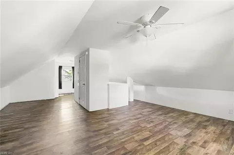 Entry Way - 709 Lee St, Hampton, VA 23669 photo 2 of 2