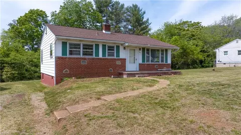 1018 Askin St, Martinsville, VA 24112