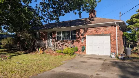 7825 Walters Dr, Norfolk, VA 23518