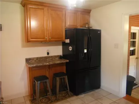 Kitchen - 3920 South Rd, Chesapeake, VA 23321 photo 2 of 2