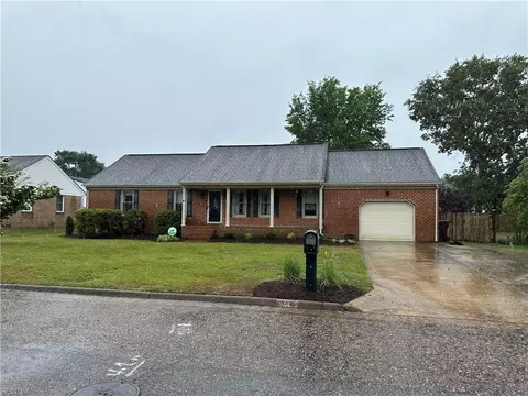 711 Waterstock Ct, Chesapeake, VA 23322