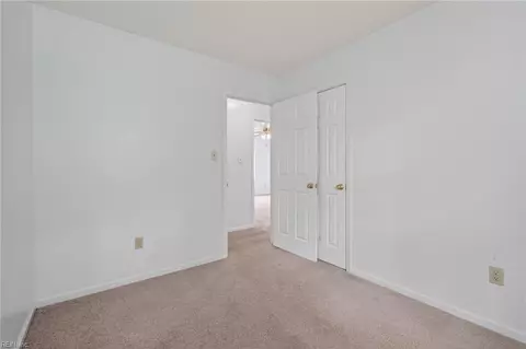Bedroom - 419 Durham St, Hampton, VA 23669 photo 5 of 7
