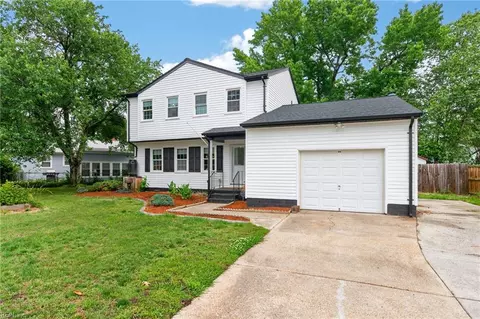 Exterior - 419 Durham St, Hampton, VA 23669 photo 8 of 9