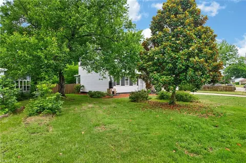 Exterior - 419 Durham St, Hampton, VA 23669 photo 9 of 9