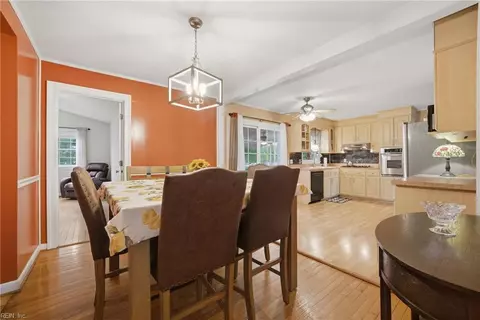 Dining - 23 Prince George Dr, Hampton, VA 23669 photo 2 of 2