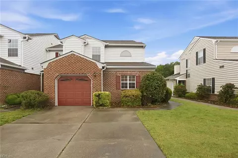 205 Linden Ct, Yorktown, VA 23693