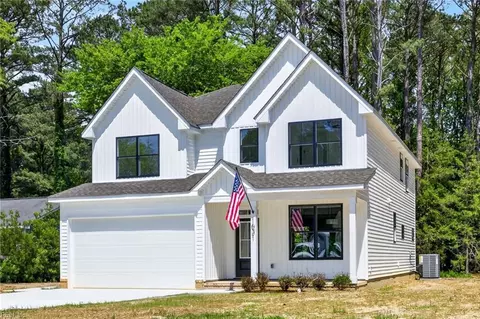 1631 Colonial Ave, Smithfield, VA 23430