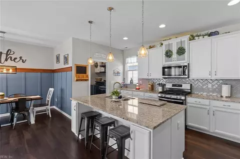 Kitchen - 3329 Conservancy Dr, Chesapeake, VA 23323 photo 2 of 3