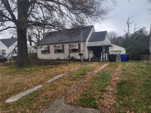 3476 E Bonner Dr, Norfolk, VA 23513