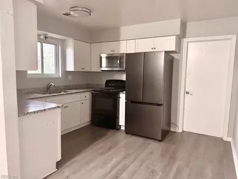 Kitchen - 1209 Whaley Ave, Norfolk, VA 23502 photo 1 of 2