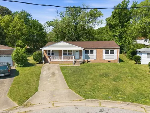 Exterior - 1027 Barry Ct, Hampton, VA 23666 photo 7 of 8