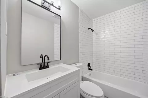 Bath - 1027 Barry Ct, Hampton, VA 23666 photo 1 of 2