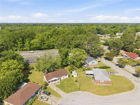 View/Area - 1027 Barry Ct, Hampton, VA 23666 photo 3 of 5