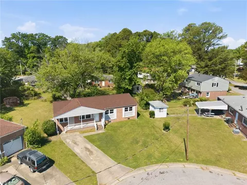View/Area - 1027 Barry Ct, Hampton, VA 23666 photo 2 of 5