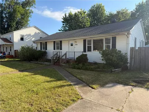 2320 Palmyra St, Norfolk, VA 23513