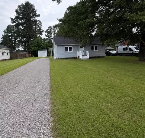 135 Whaley St, Suffolk, VA 23438