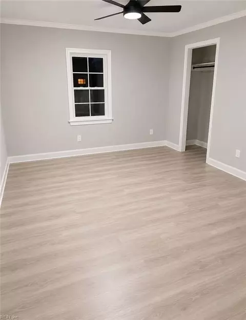 135 Whaley St, Suffolk, VA 23438 photo 3