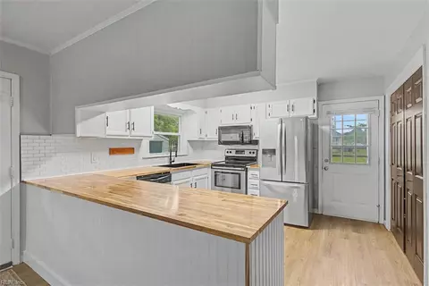 Kitchen - 4925 Vico Dr, Chesapeake, VA 23321 photo 1 of 5